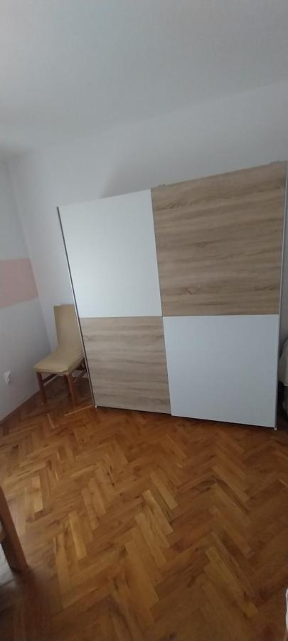 Villa Kuca Za Odmor Varos Vrlika Exterior foto